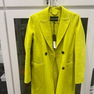 Bcbgmaxzaria yellow coat xs